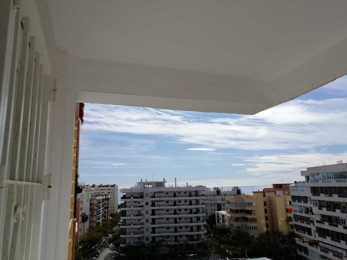 Condominium in Marbella, Andalusia 10157762