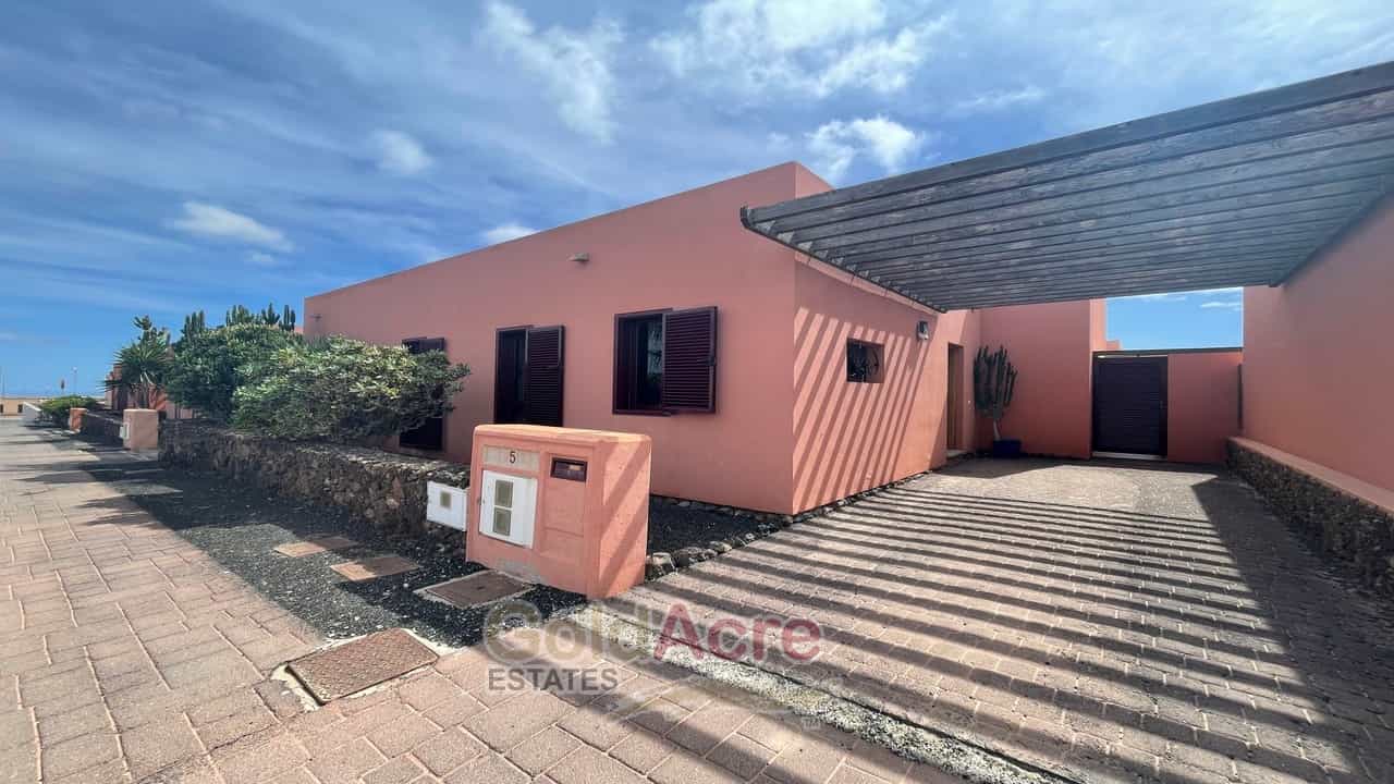 Будинок в La Oliva, Канарські острови 10157986