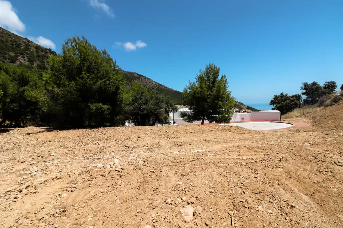 Land in Alhaurin el Grande, Andalusia 10158118