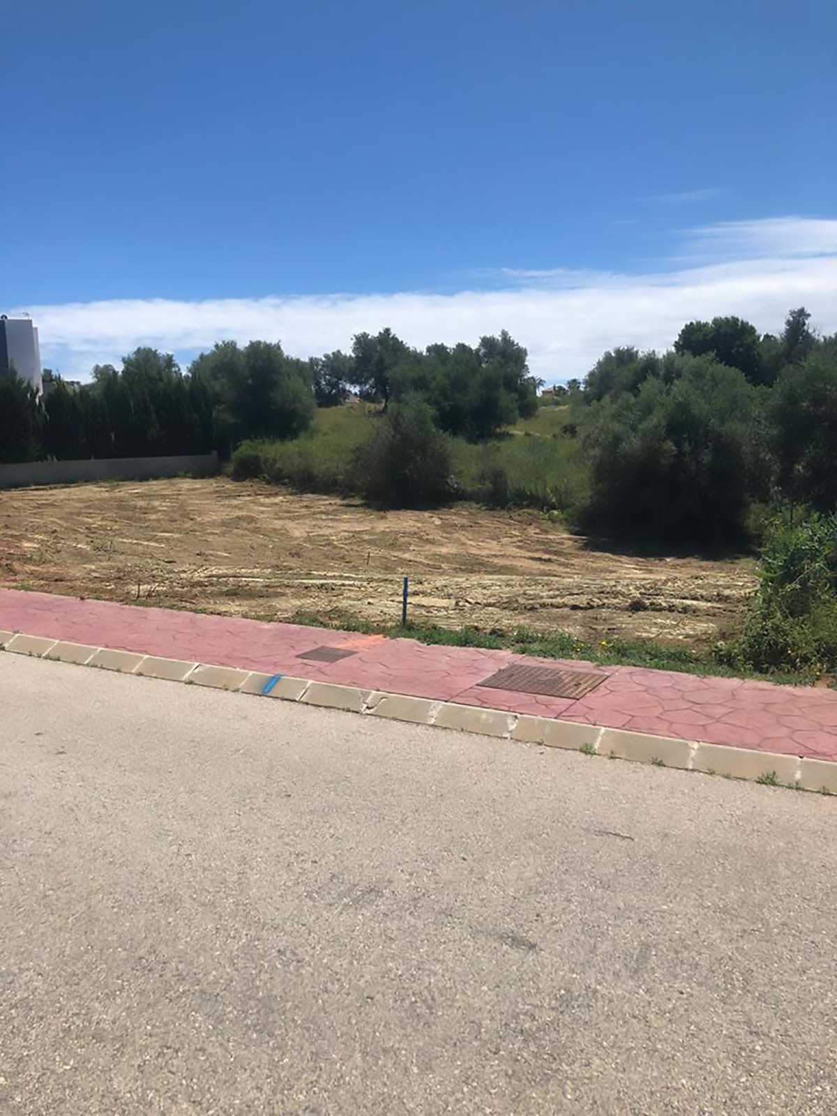 Land in Alhaurin el Grande, Andalusia 10158153
