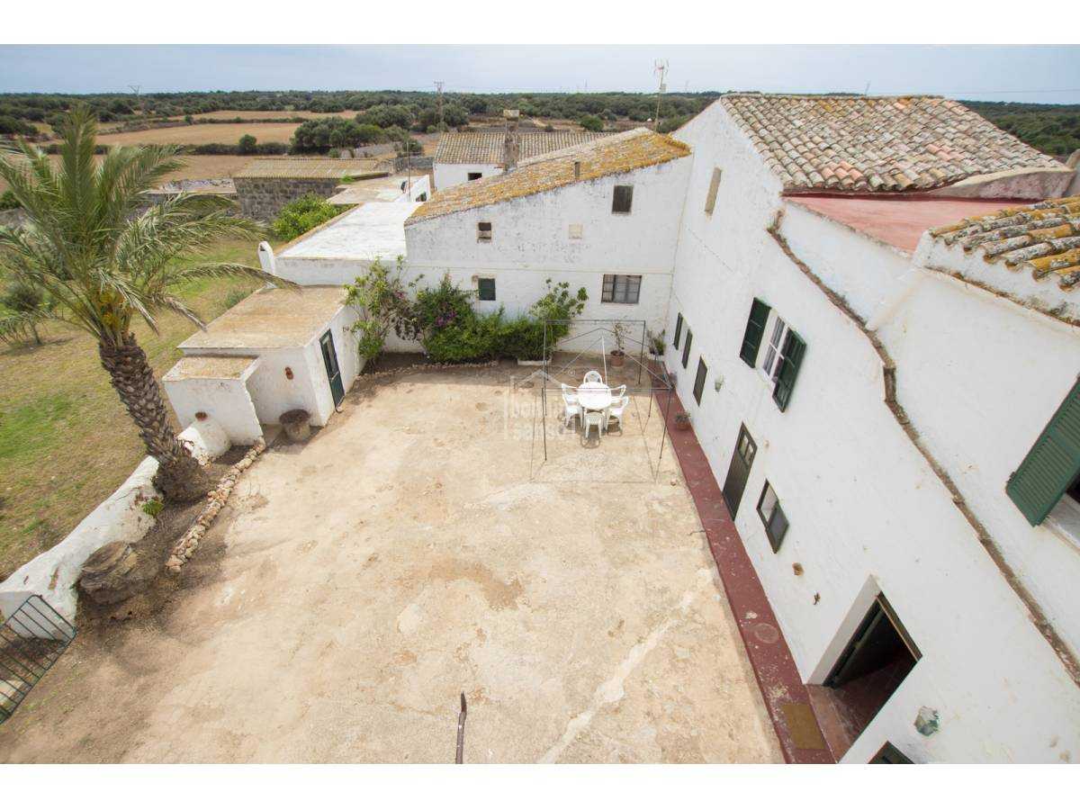 House in Ciutadella de Menorca, Balearic Islands 10158324