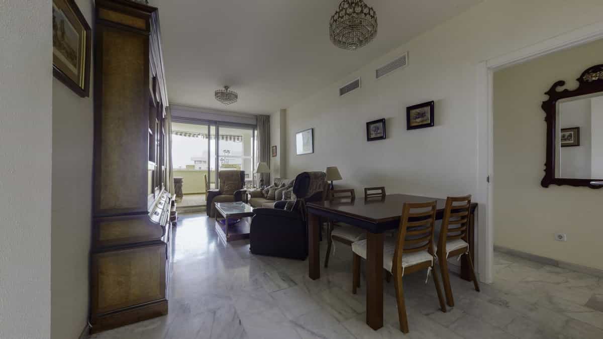 公寓 在 Fuengirola, Andalucía 10158340