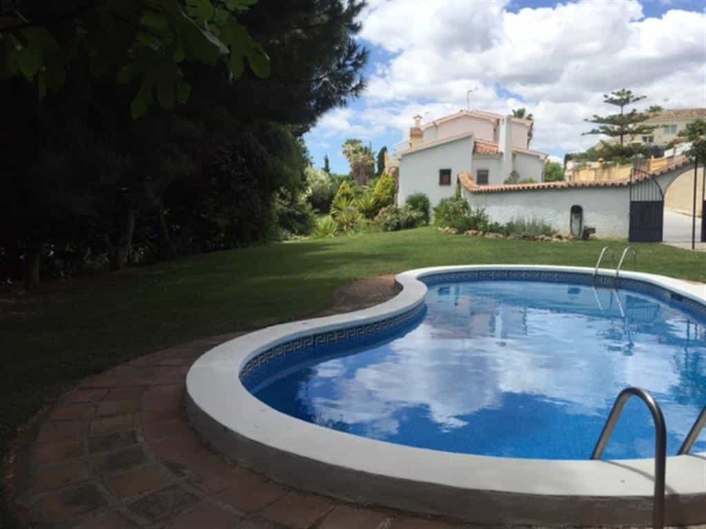 Rumah di Arroyo de la Miel, Andalusia 10158484