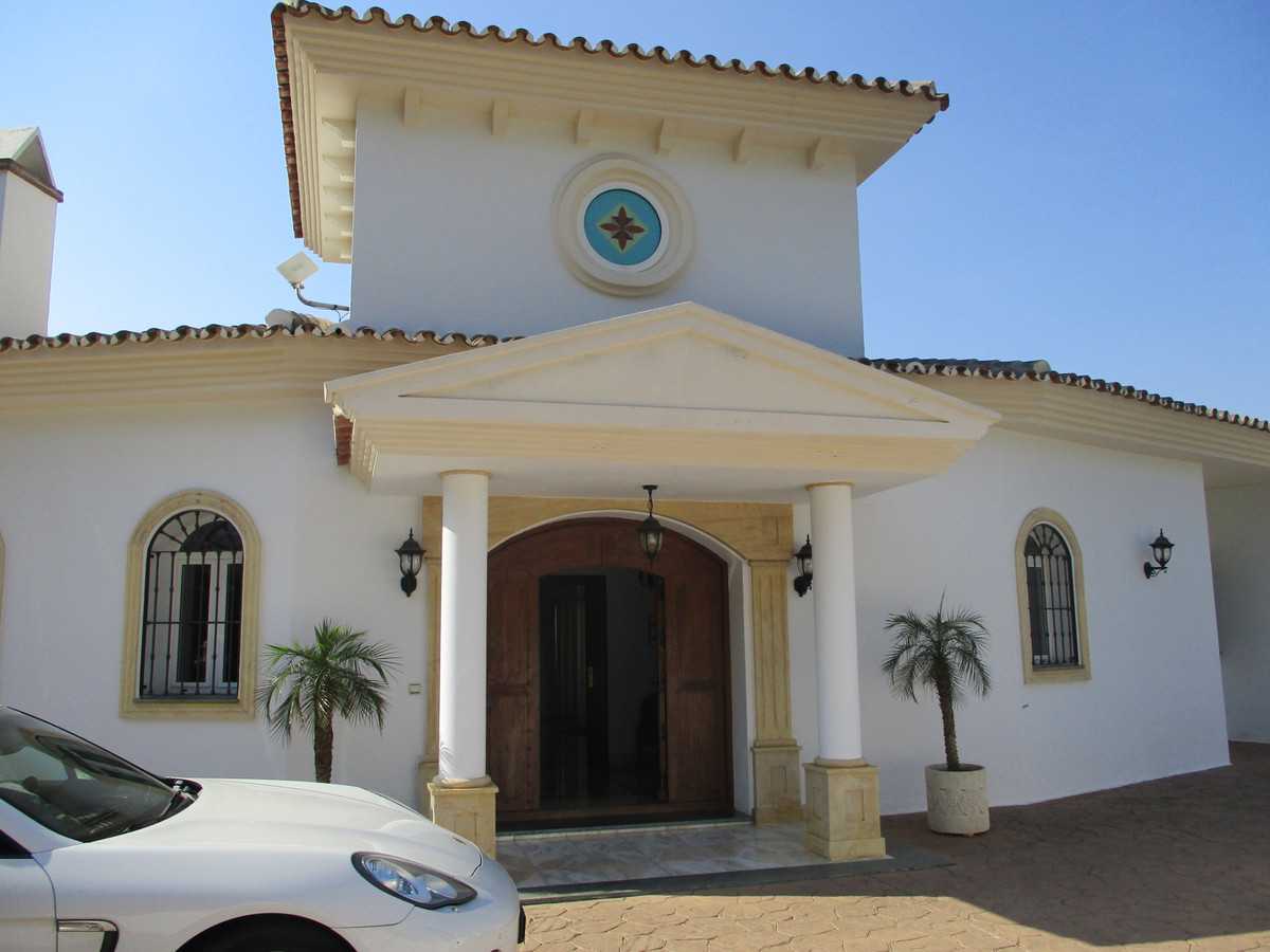 Casa nel Alhaurin el Grande, Andalusia 10158704
