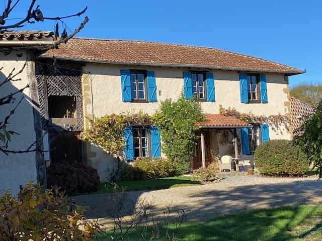 rumah dalam Castelnau-Magnoac, Occitanie 10158726