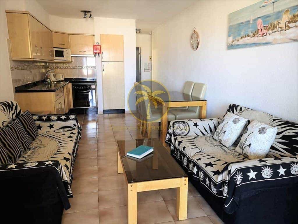 Condominium in Los Cristianos, Canary Islands 10159128