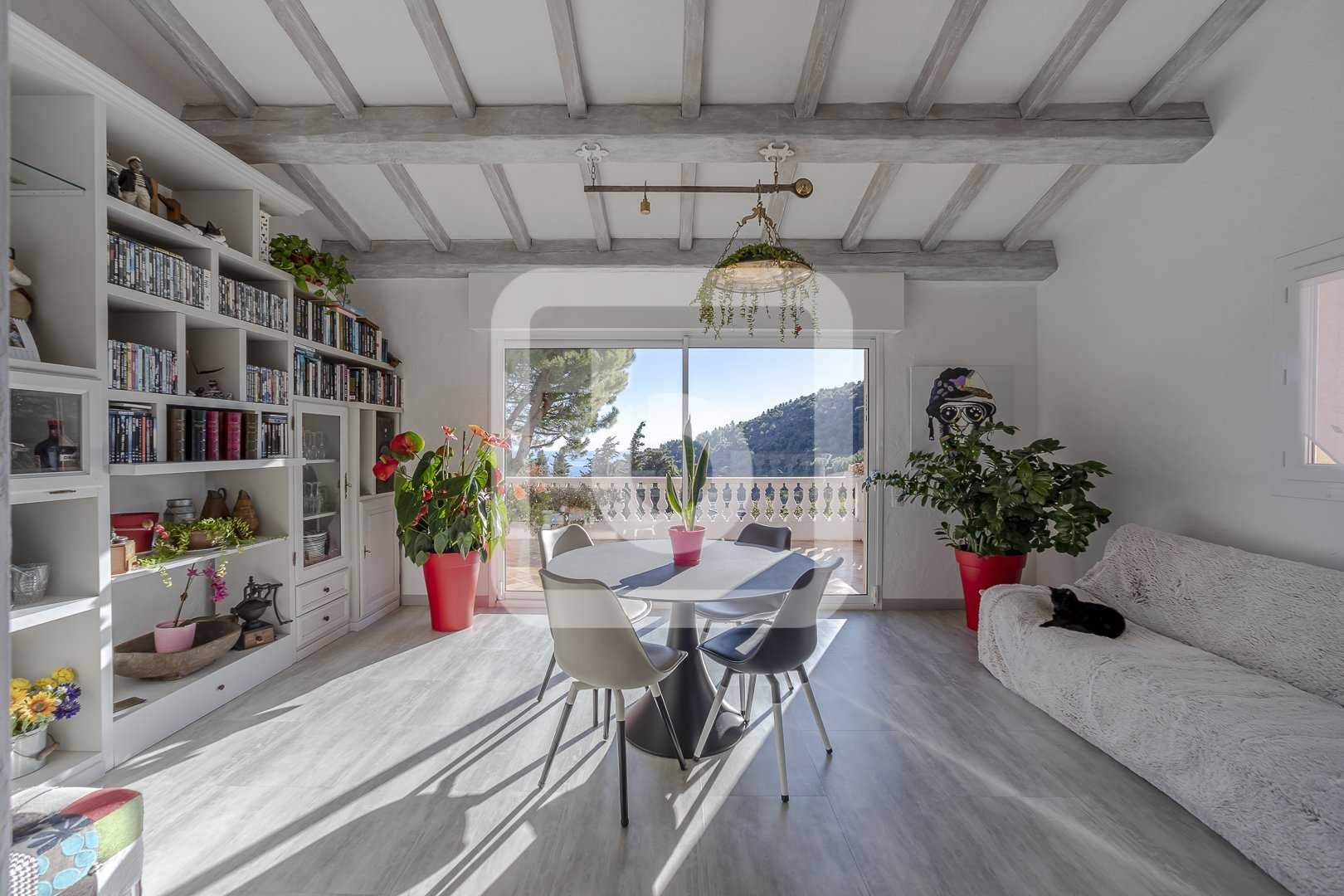 House in Eze, Provence-Alpes-Cote d'Azur 10159550
