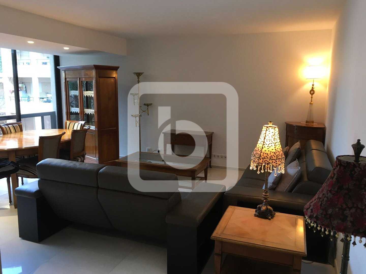 公寓 在 胡安莱潘, 普罗旺斯-阿尔卑斯-蓝色海岸 10159566