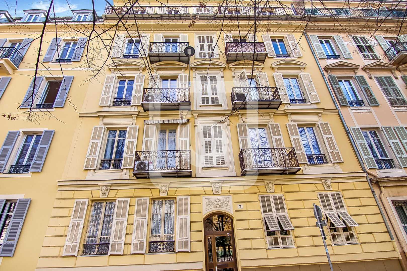 Condominium in Nice, Provence-Alpes-Cote d'Azur 10159575