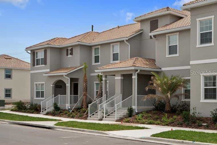 بيت في هانترز كريك, فلوريدا 10159672