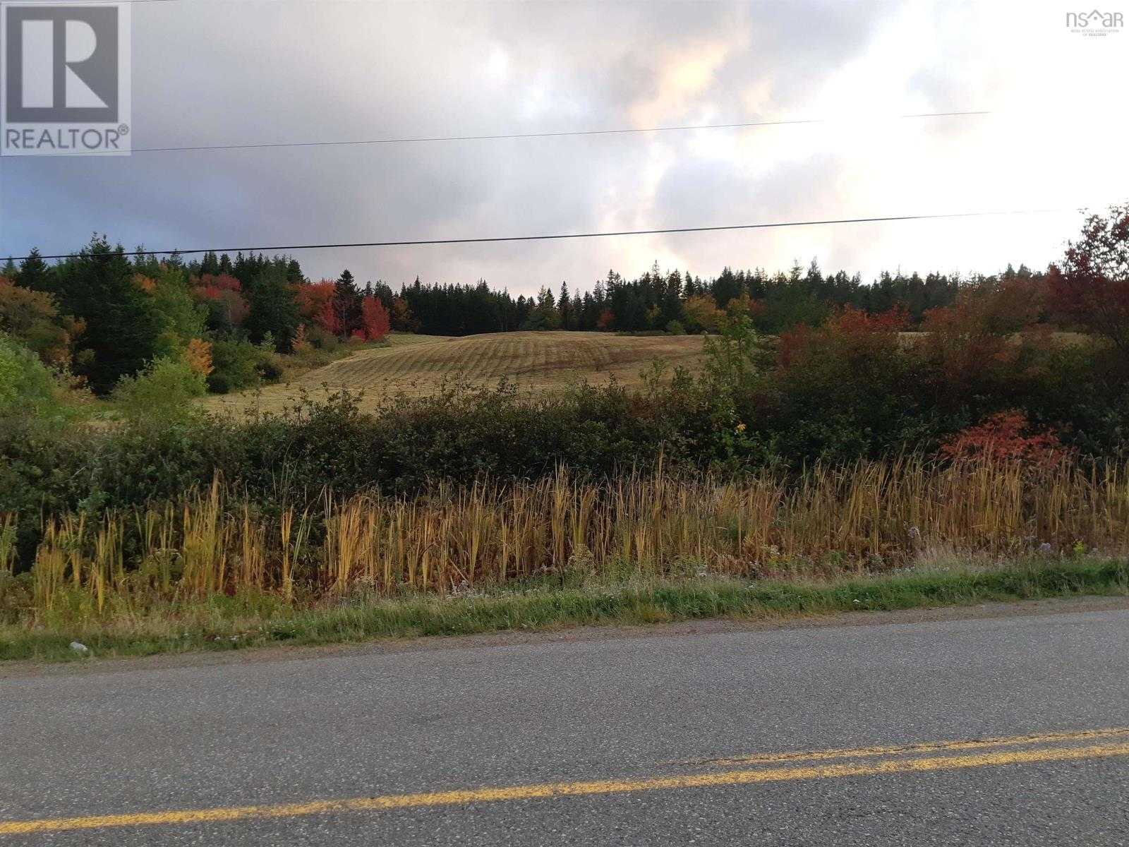 Tanah di West Lake Ainslie, Nova Scotia 10159900