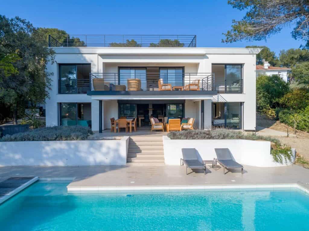 Casa nel Boulouris-sur-Mer, Provence-Alpes-Cote d'Azur 10160358