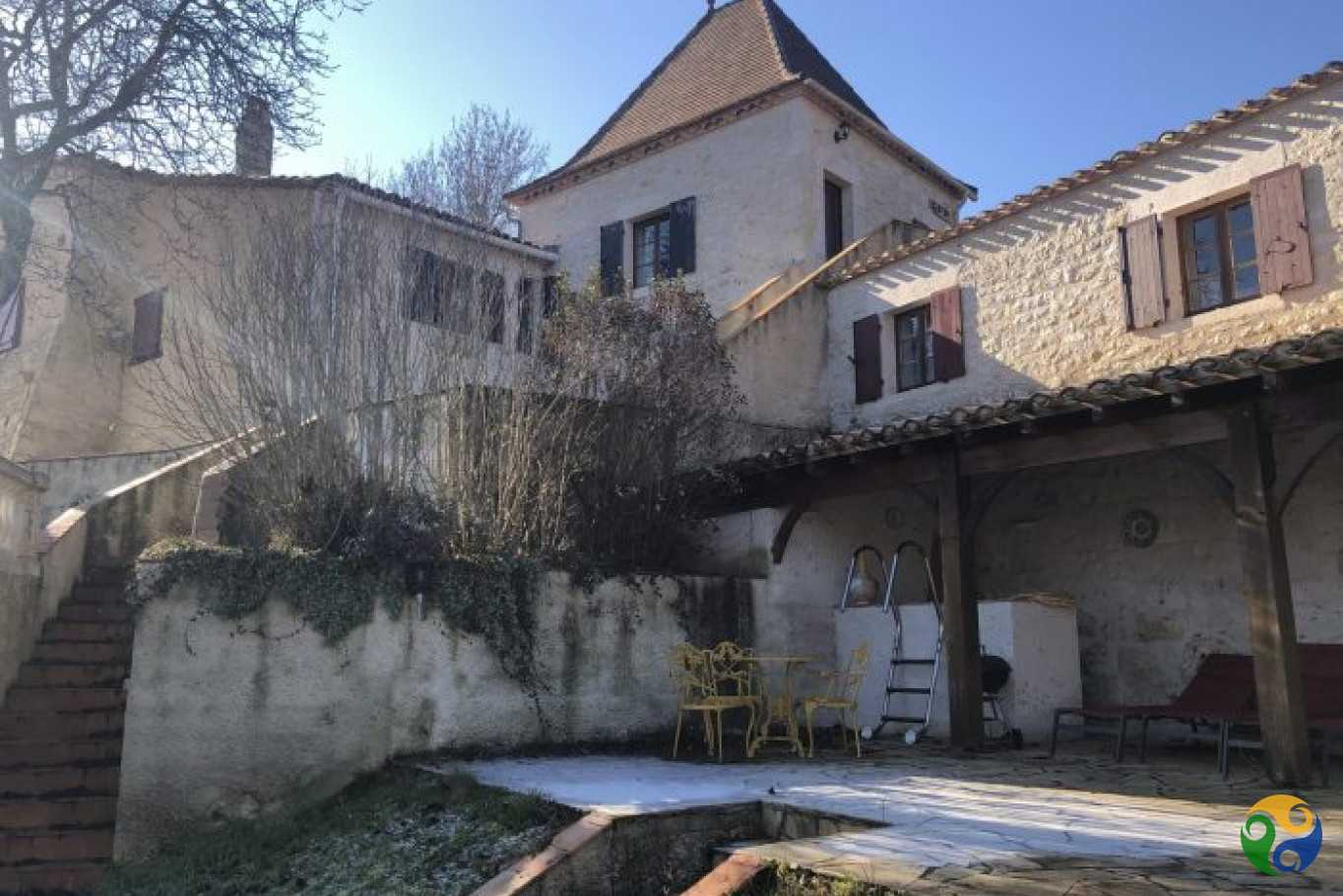 Condominio nel Montaigu-de-Quercy, Occitania 10160429