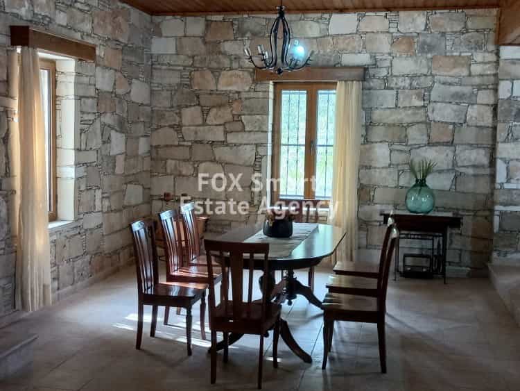 Rumah di Pano Kivides, Limassol 10160474