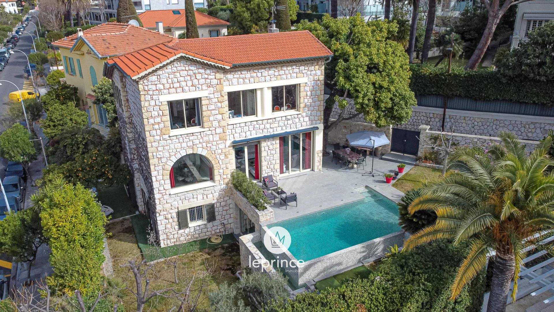 House in Nice, Provence-Alpes-Cote d'Azur 10160891