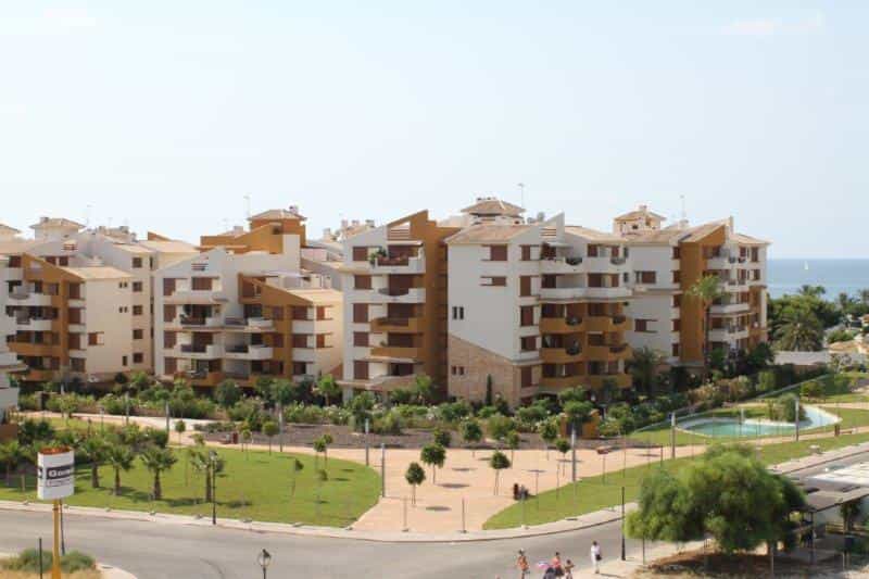 Condominium in Torrevieja, Valencia 10161095