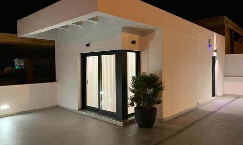 House in La Marina, Valencia 10161144