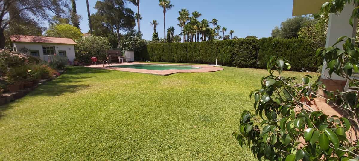 House in Sotogrande, Andalusia 10162382
