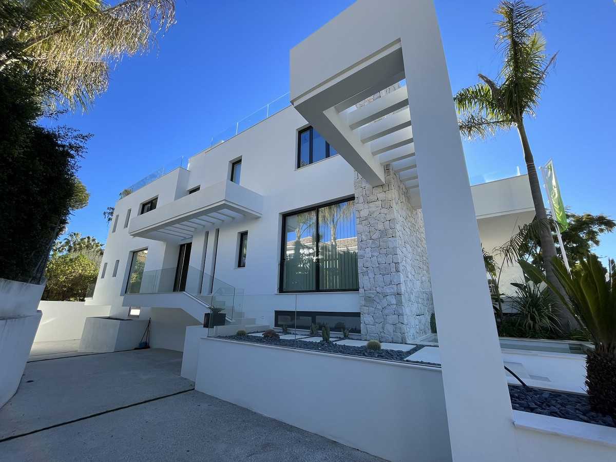 House in Marbella, Andalucía 10163108