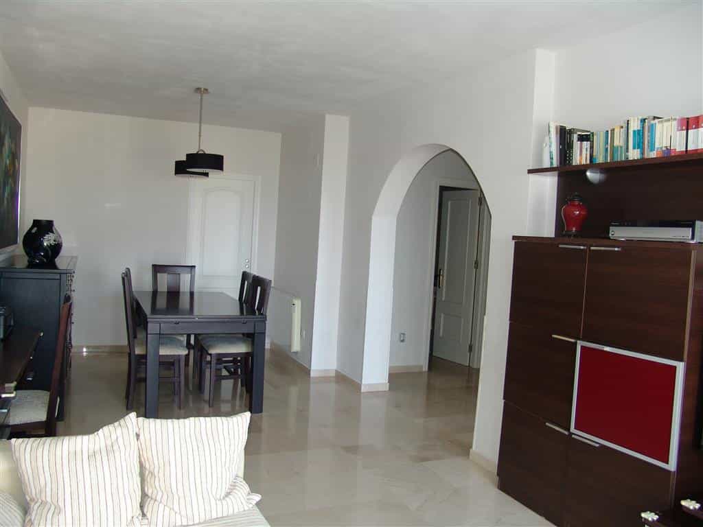 Condominio en Casares, Andalusia 10163202