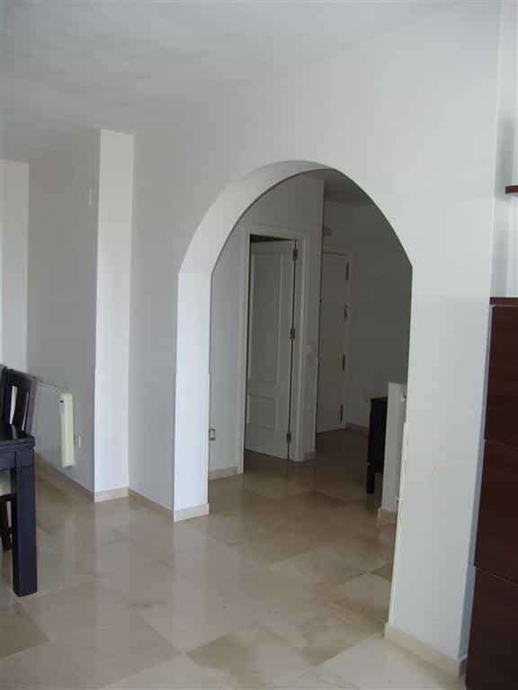 公寓 在 Casares, Andalusia 10163202