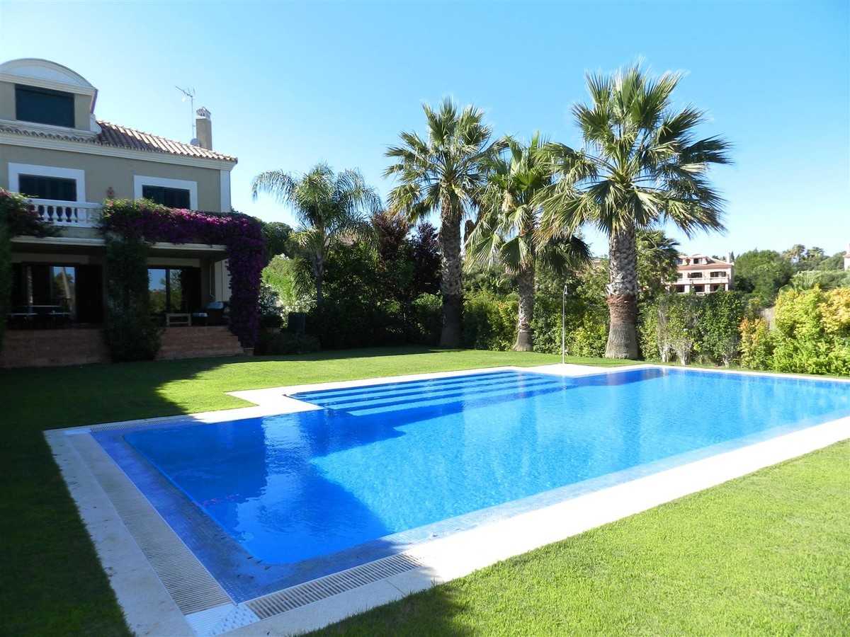 House in Guadiaro, Andalusia 10163312
