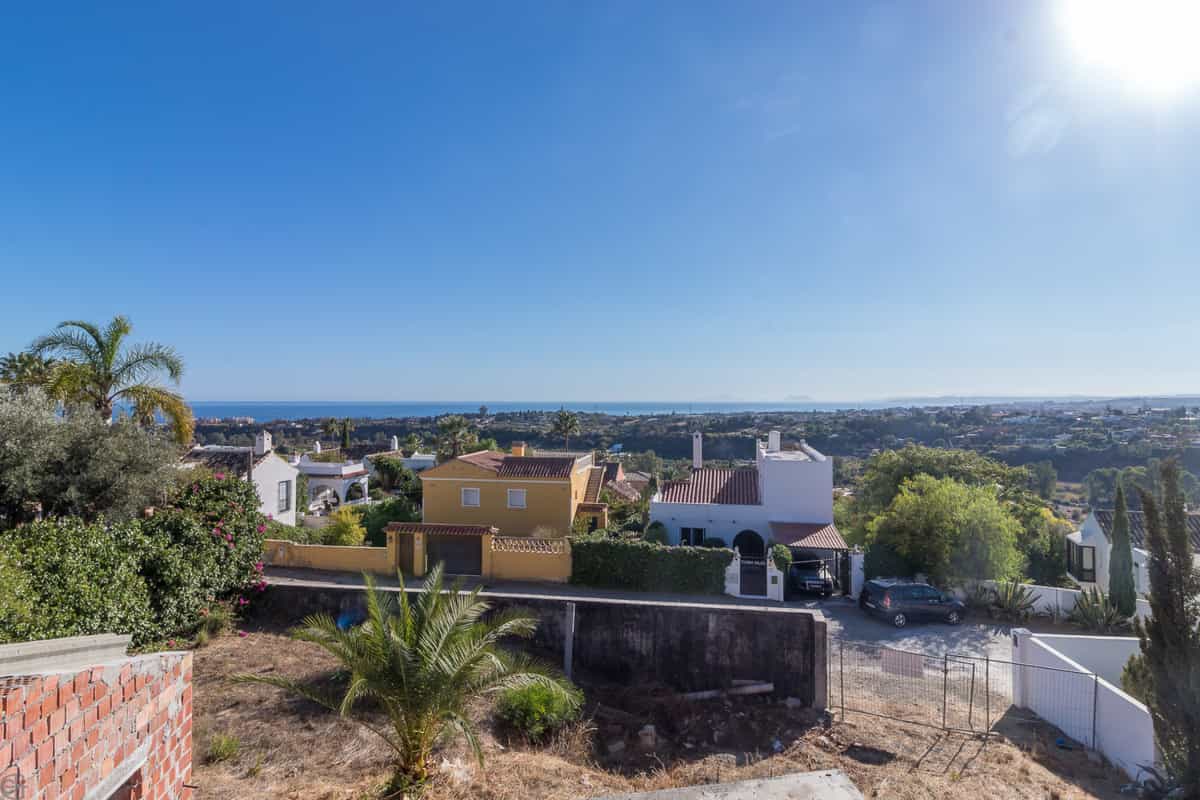 Land in Estepona, Andalusia 10163331