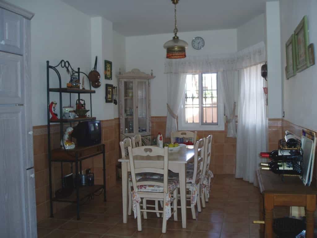 House in Fuengirola, Andalusia 10163410