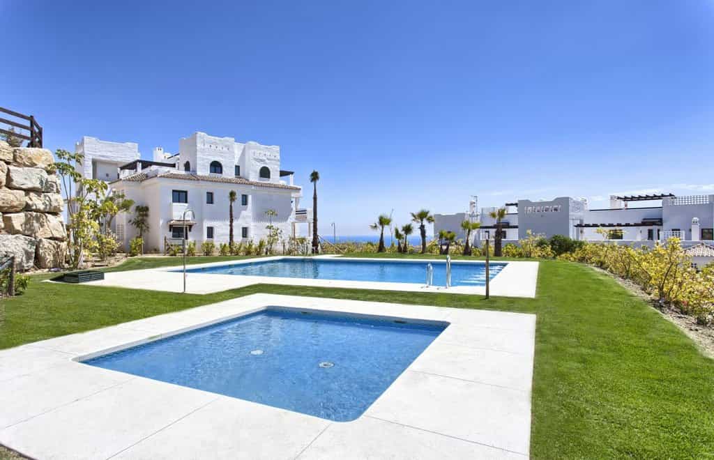 House in Casares, Andalusia 10163501
