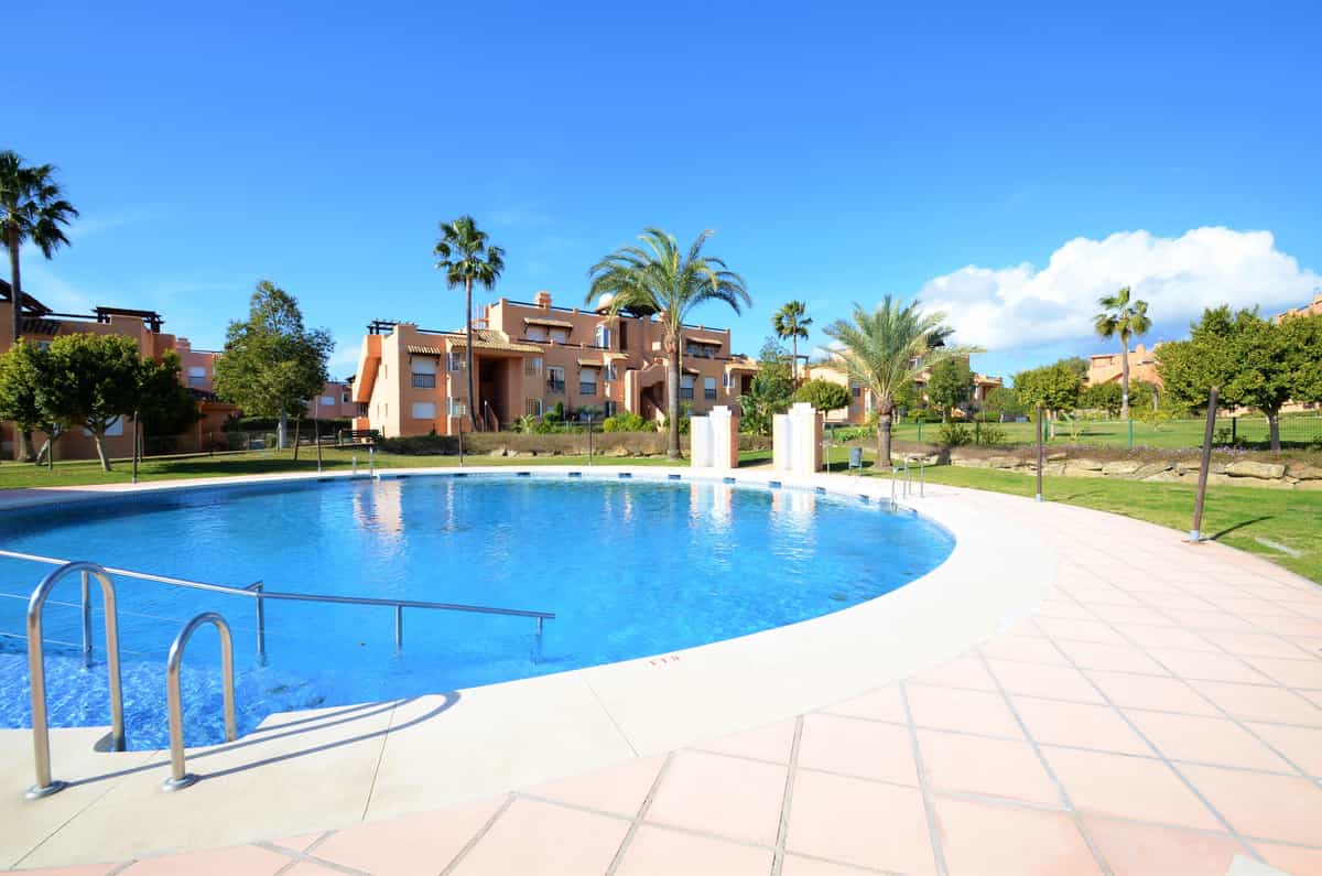 Condominium in Casares, Andalusia 10163846