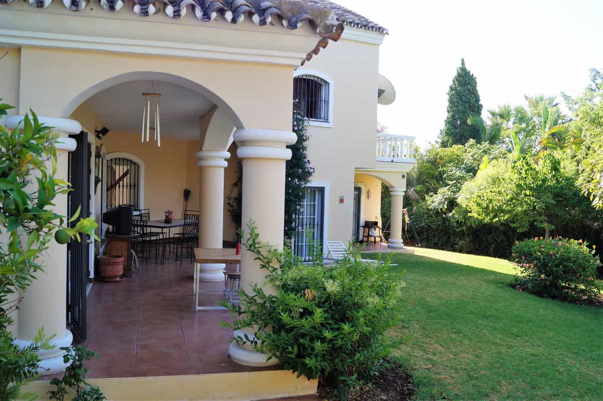 Talo sisään Marbella, Andalusia 10163930