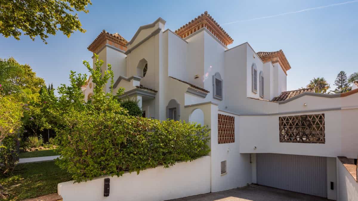 Rumah di Marbella, Andalusia 10164073