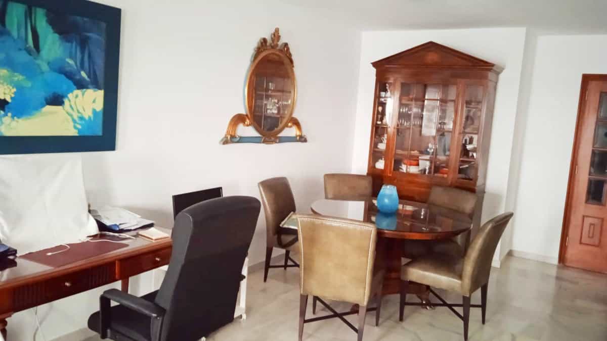 Condominium dans Casares, Andalusia 10164231