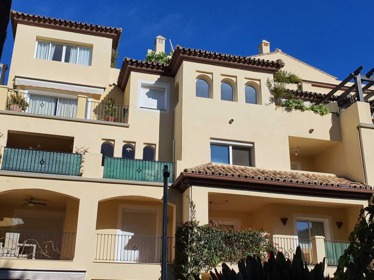 Condominium in San Pedro de Alcantara, Andalusia 10164309