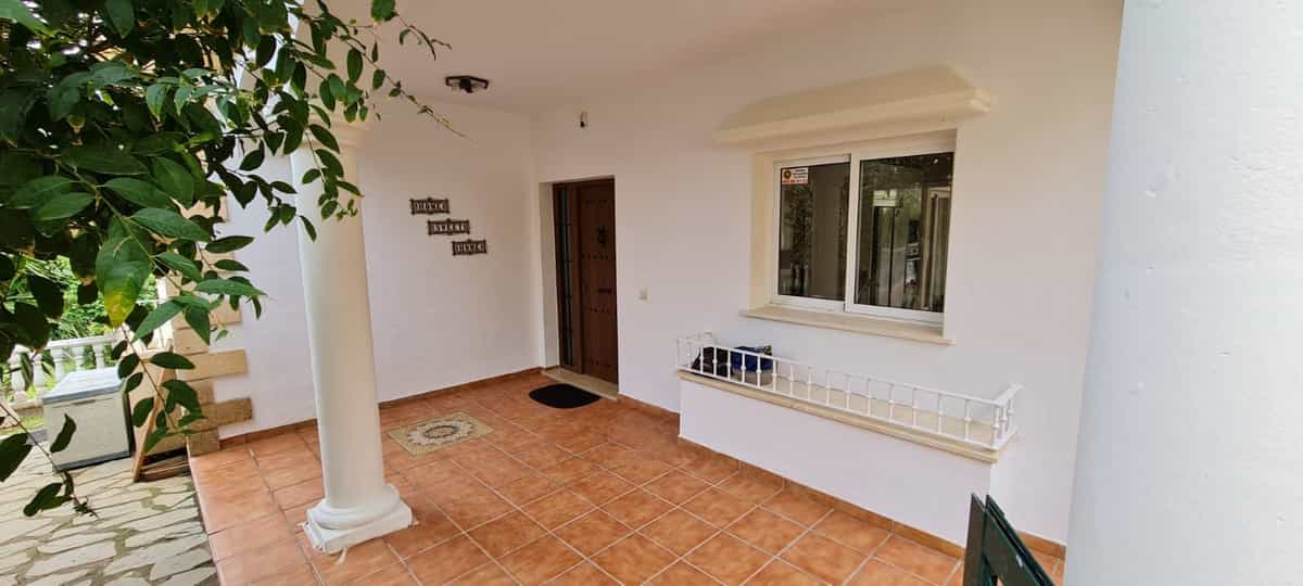 rumah dalam Fuengirola, Andalusia 10164347