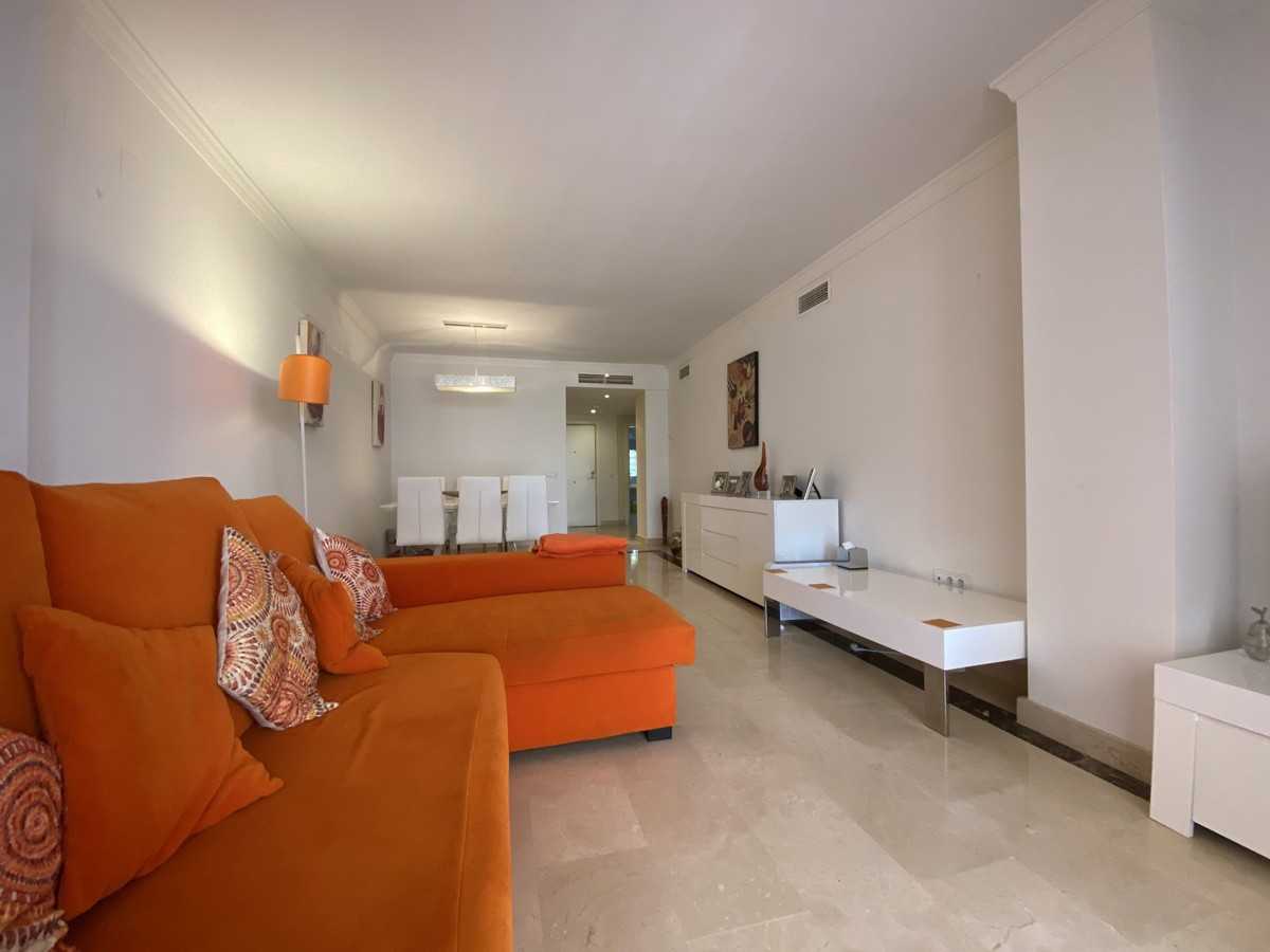 Condominium in Marbella, Andalucía 10164415