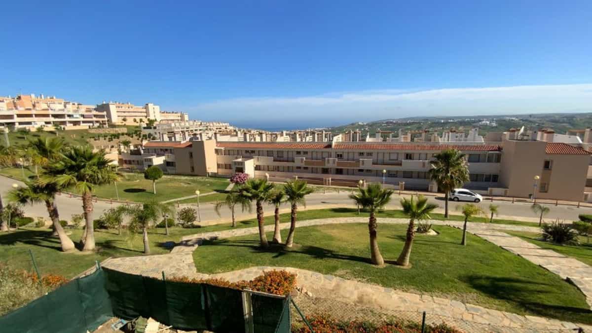 Condominium dans Casares, Andalusia 10164551