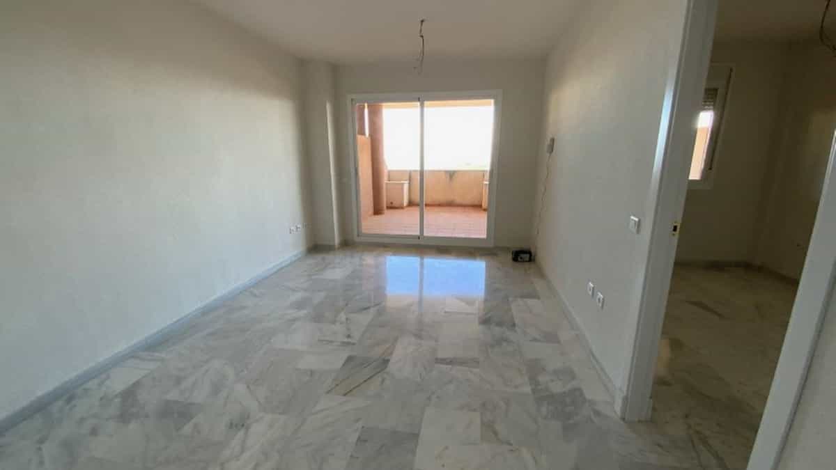 Condominium in Casares, Andalusia 10164551