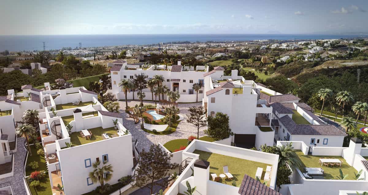 Condominium in Benahavis, Andalusia 10164648