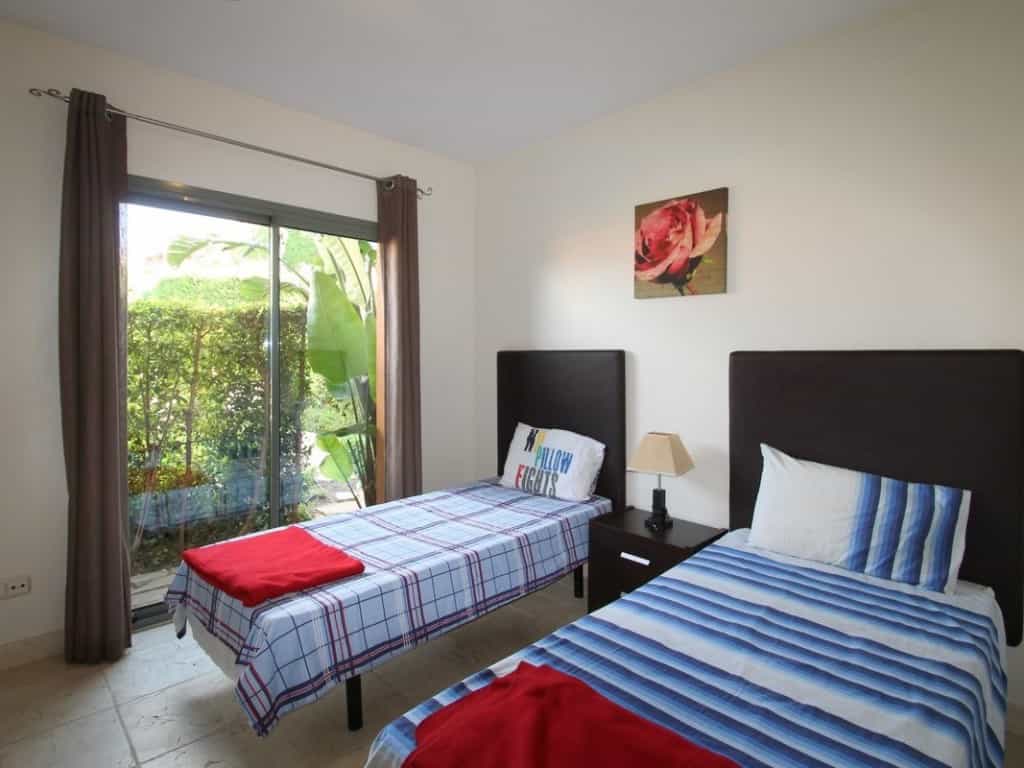 公寓 在 La Atalaya, Andalucía 10164800