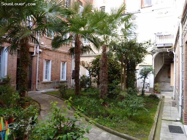 Condominium in Toulouse, Occitanie 10165238