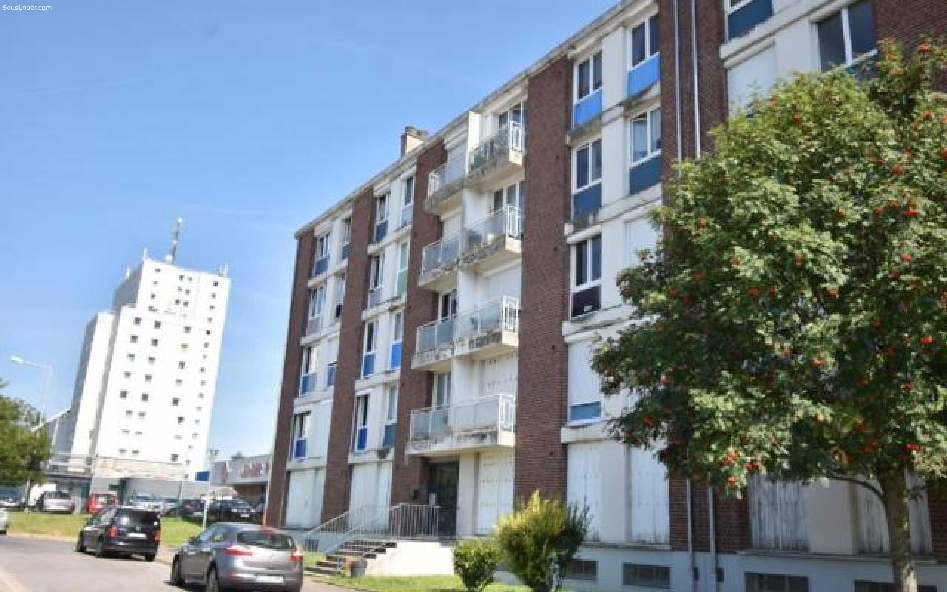 Condominium in Amiens, Hauts-de-France 10165292