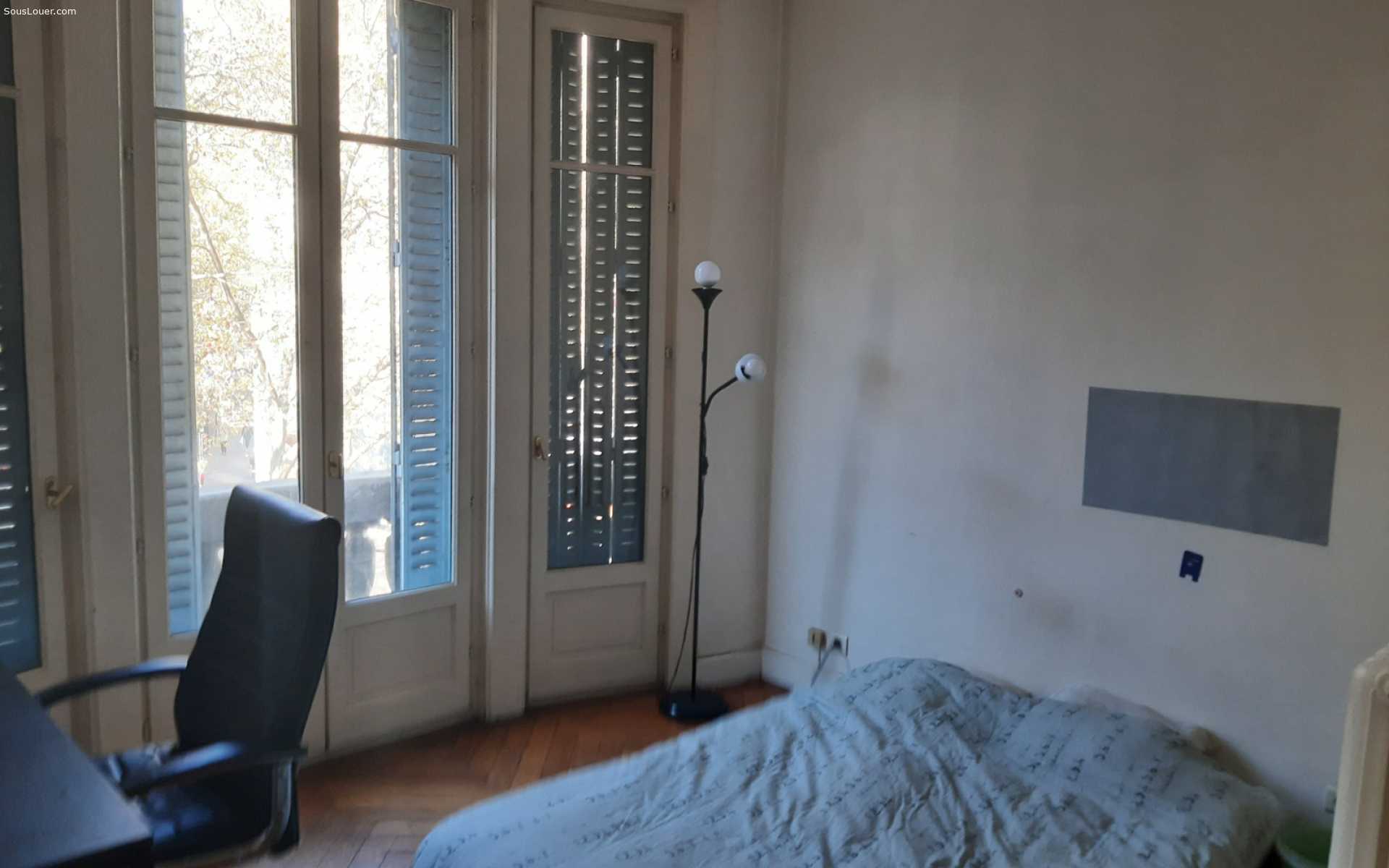 Квартира в Ліон, Овернь-Рона-Альпи 10165343