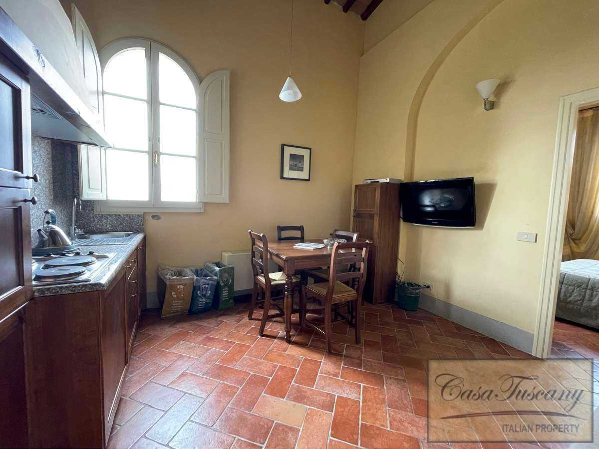 Osakehuoneisto sisään Palaia, Tuscany 10165642