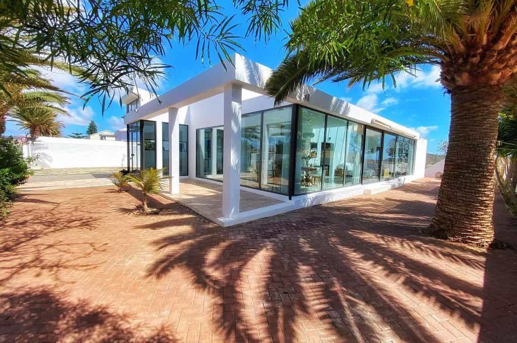 Huis in Arrecife, Canary Islands 10166009