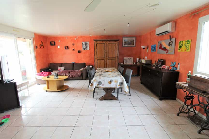 жилой дом в Quarante, Occitanie 10166117
