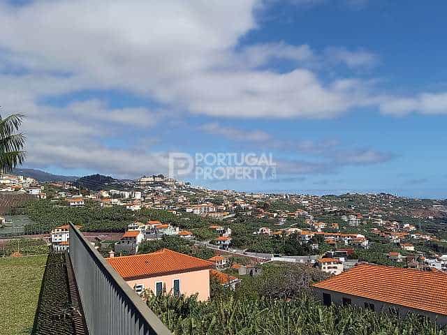 房子 在 Câmara De Lobos, Madeira 10166170