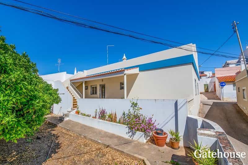 House in Portimão, Faro District 10166438