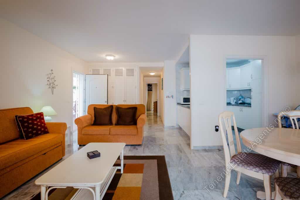 Condominium in Los Cristianos, Canary Islands 10166681
