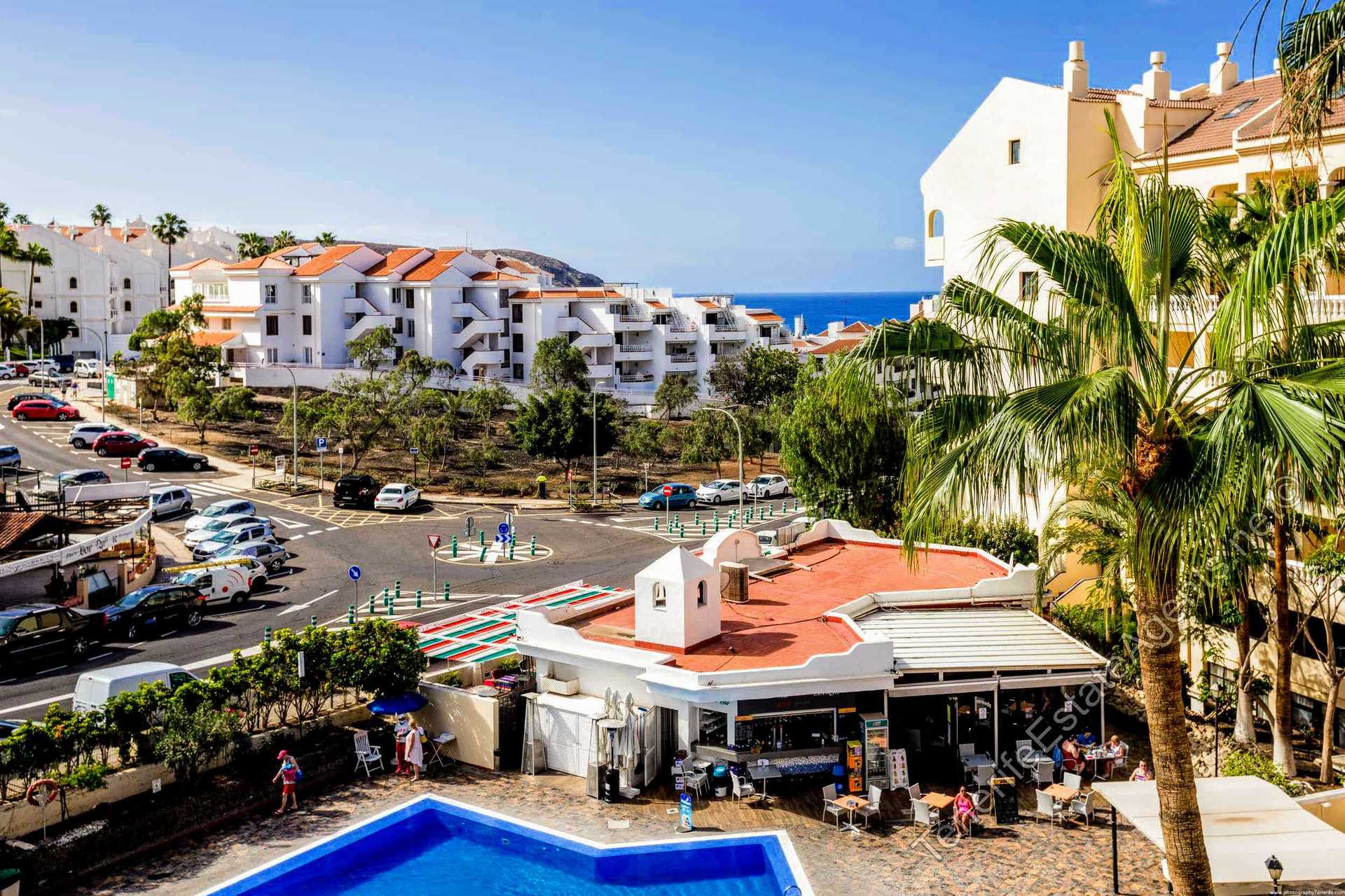 Condominium in Los Cristianos, Canary Islands 10166688